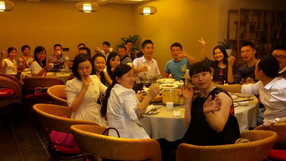 点燃激情，唱响青春